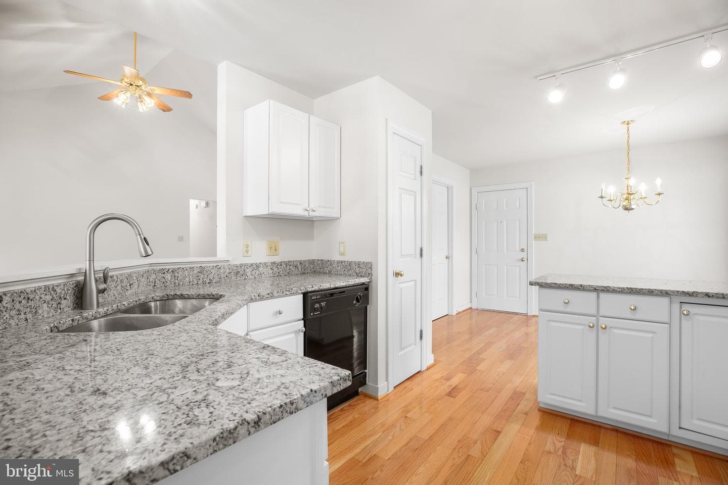 105 Brooke Drive photo 16