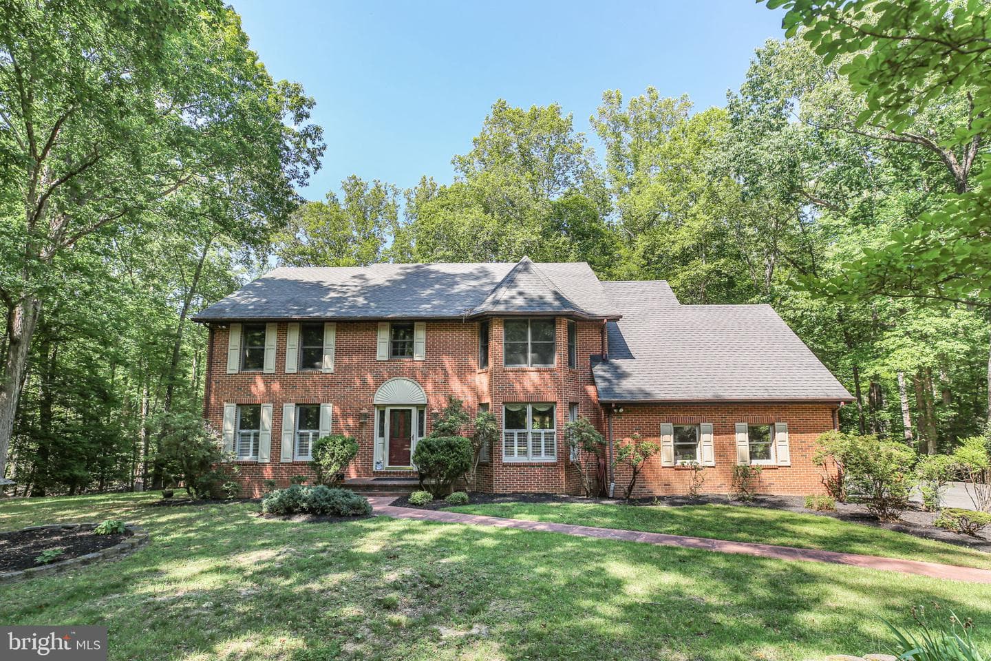 11 River Oak Pl photo 1
