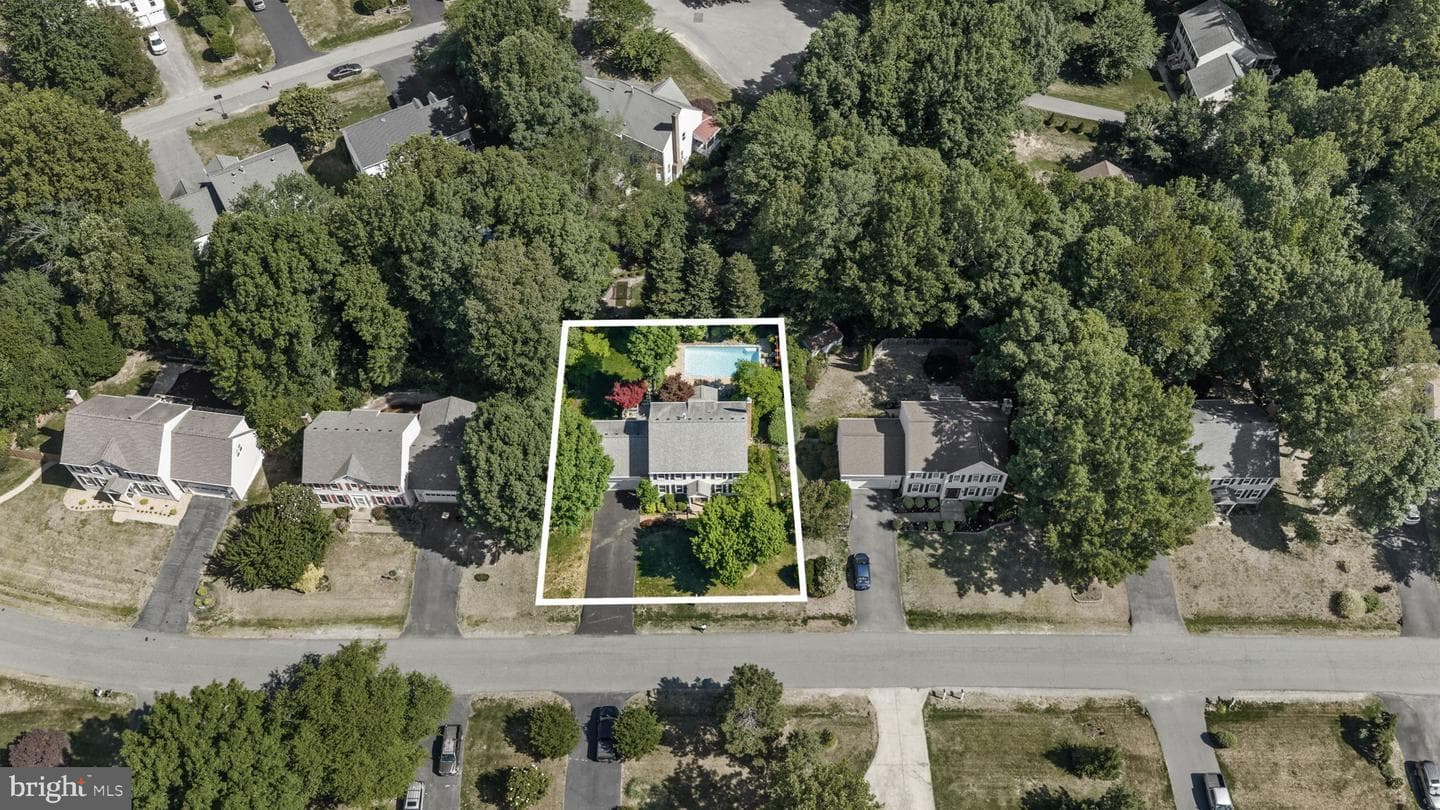 10610 Edinburgh Drive photo 70