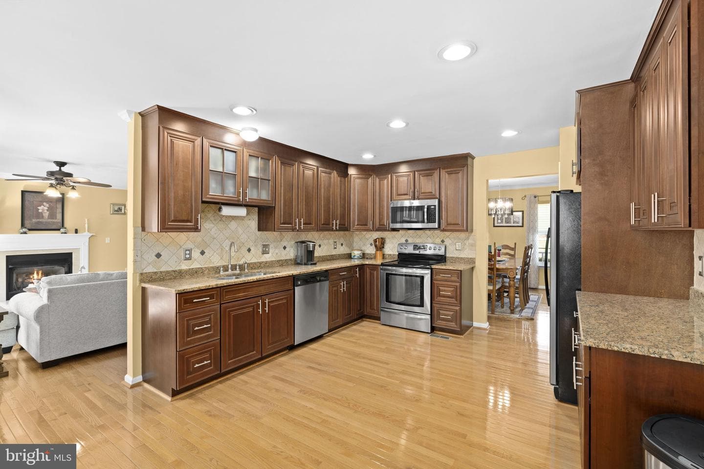9318 Robert E Lee Drive photo 19