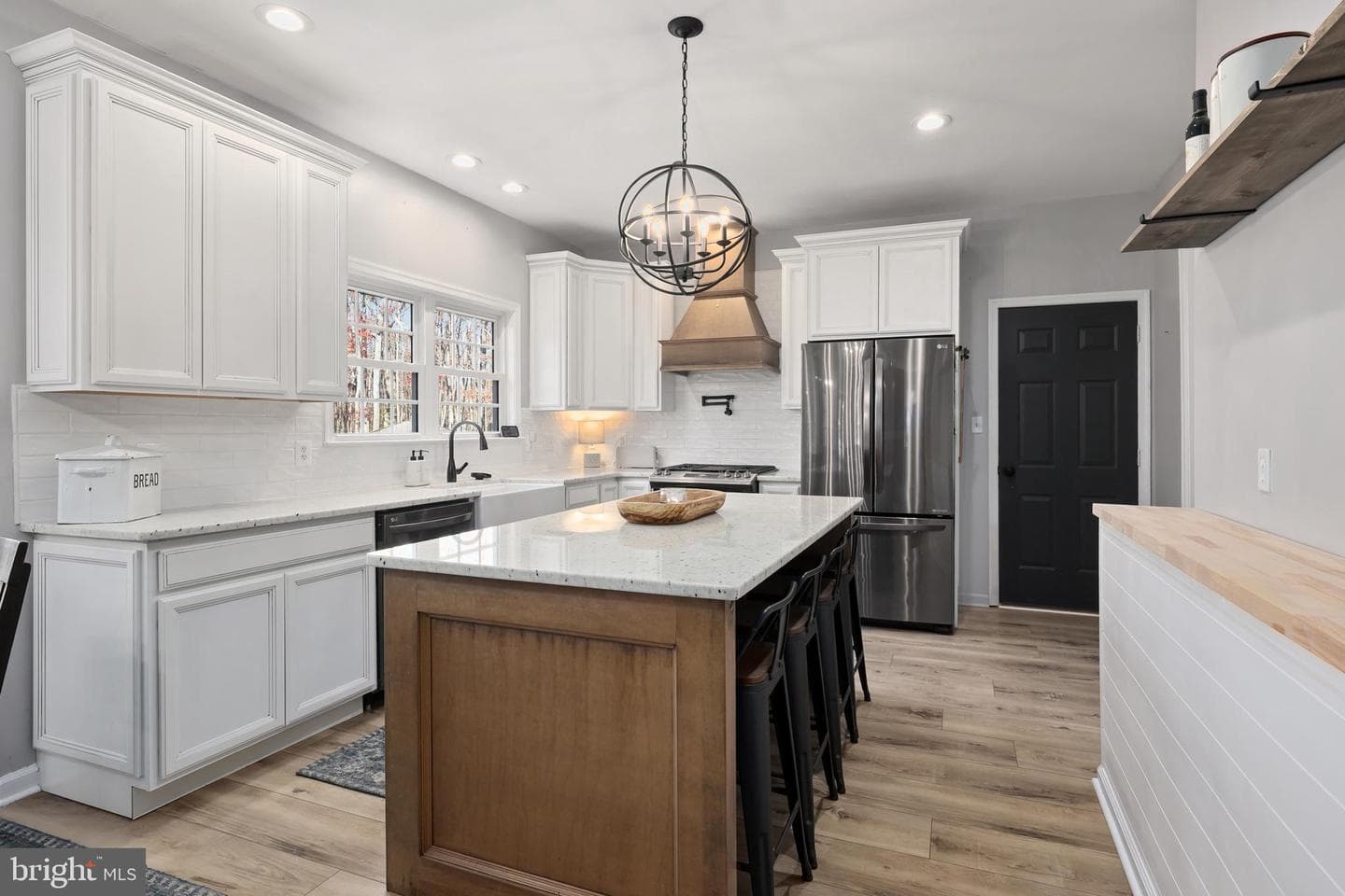 13612 Perimeter Drive photo 11