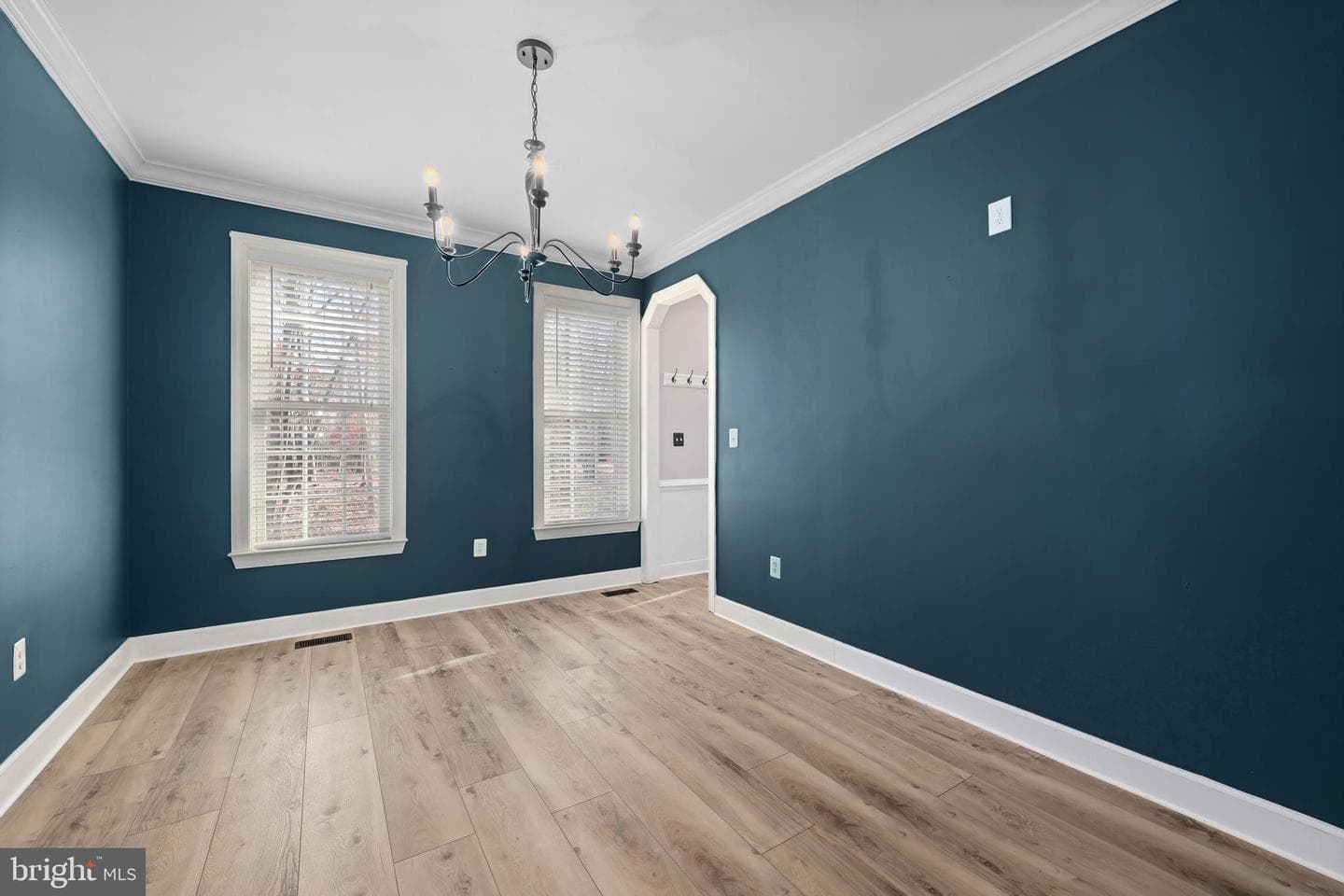 13612 Perimeter Drive photo 9