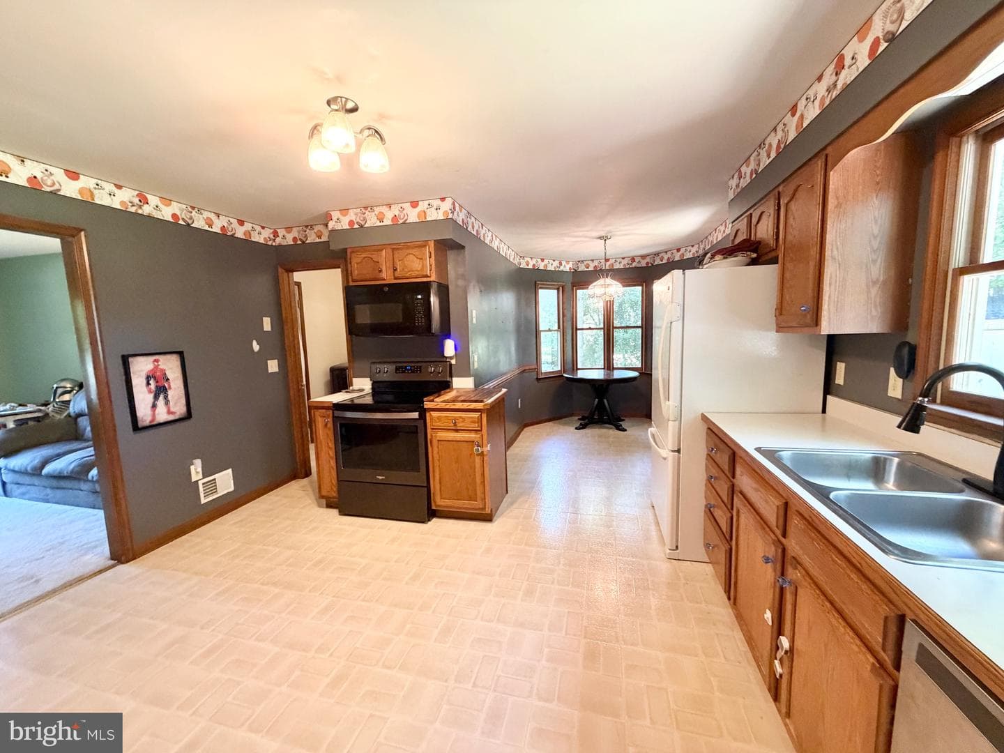 609 Stonewall Lane photo 10