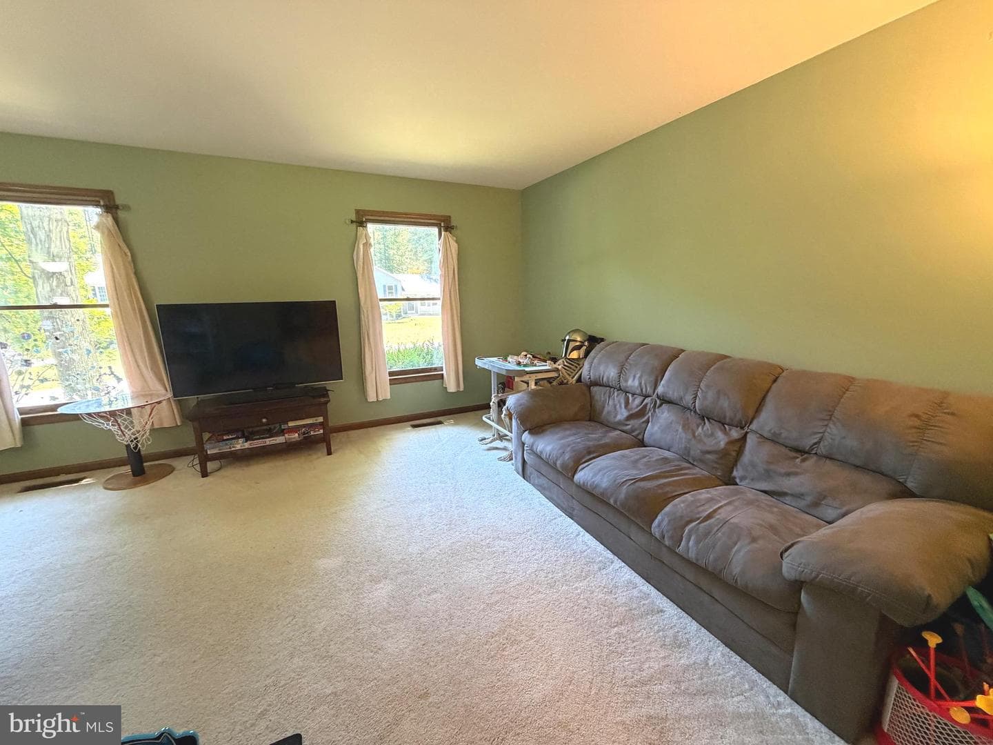609 Stonewall Lane photo 4