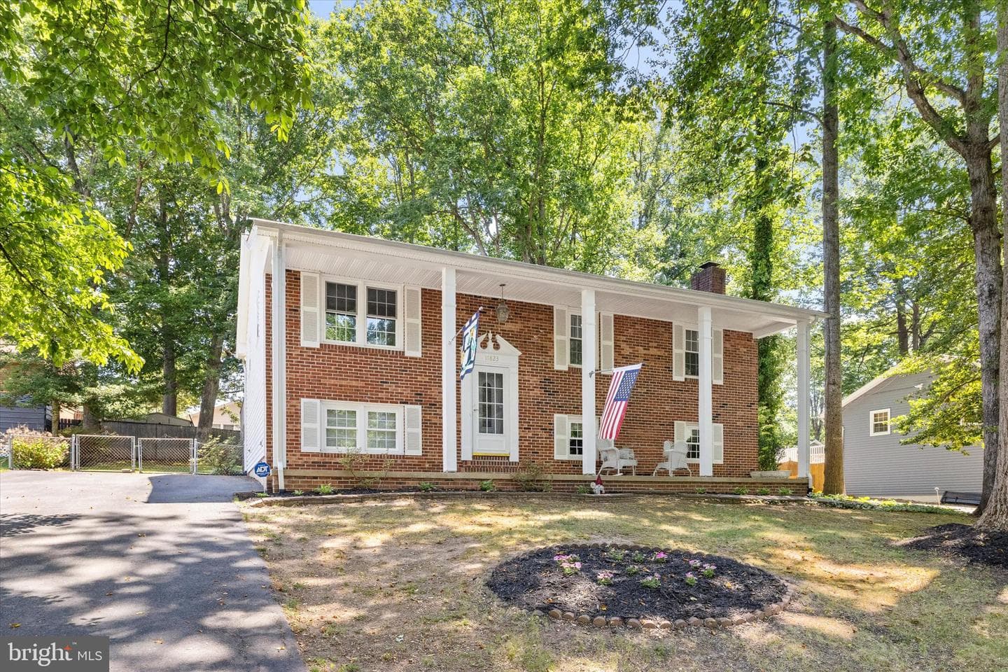 11823 Rutherford Drive photo 5