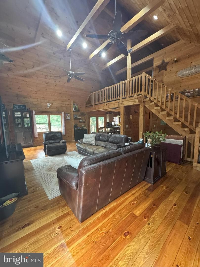 10409 Treaty Court photo 28