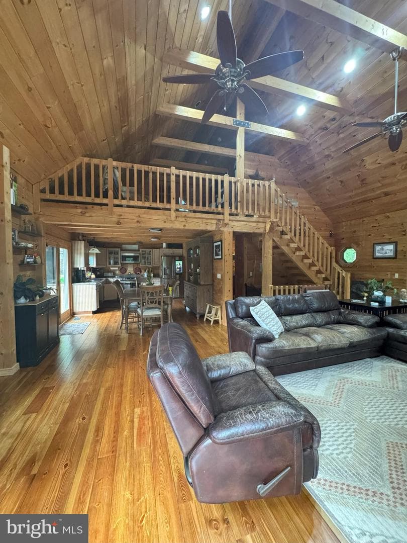 10409 Treaty Court photo 30