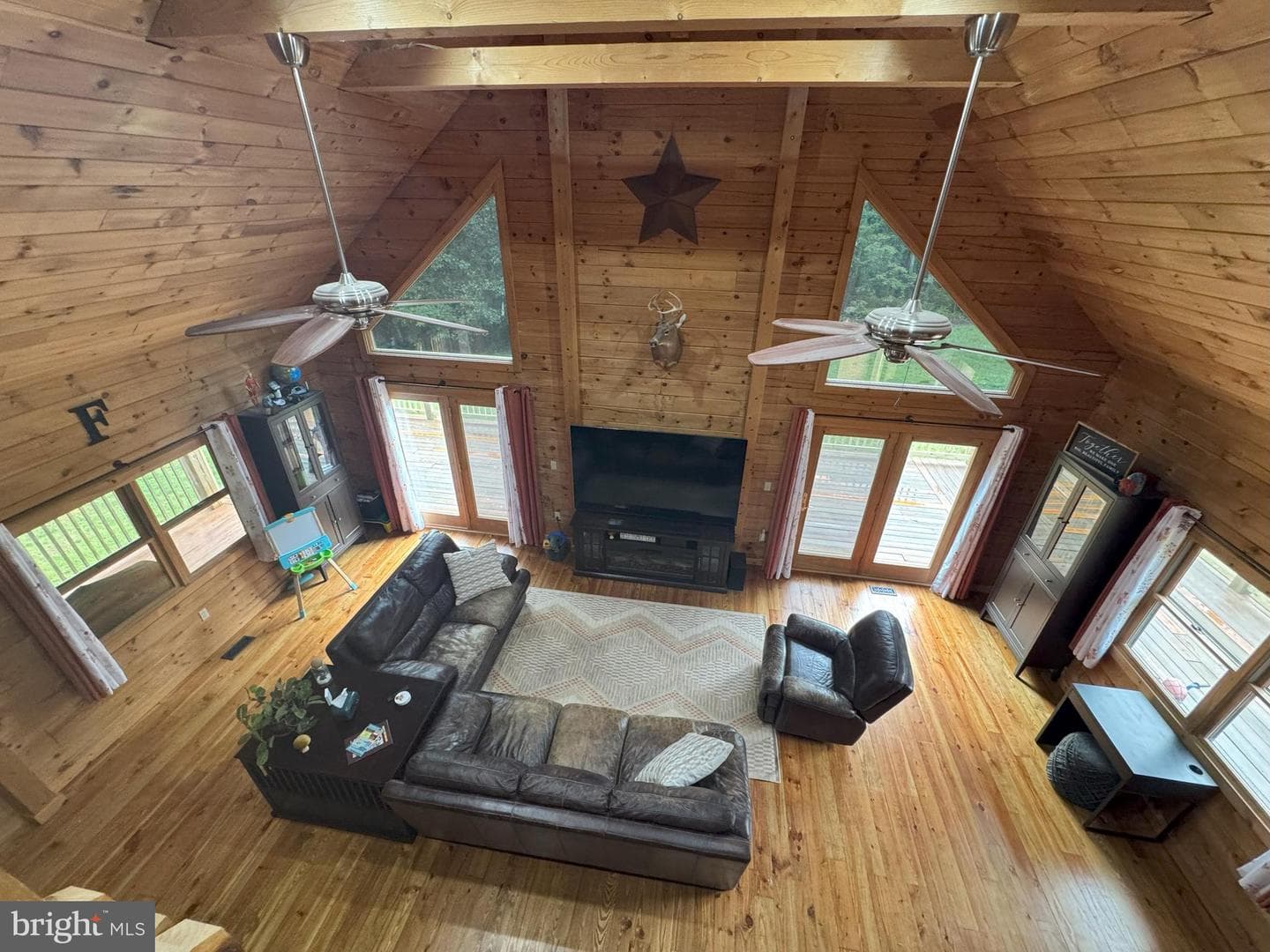 10409 Treaty Court photo 53