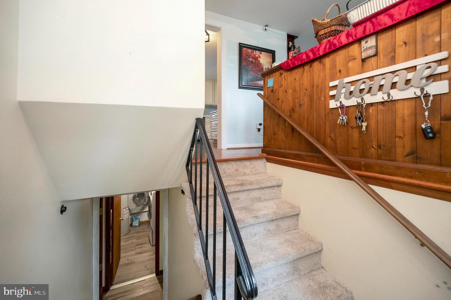 8908 Jennings Ln photo 11