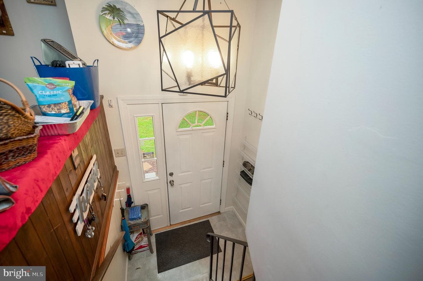 8908 Jennings Ln photo 12