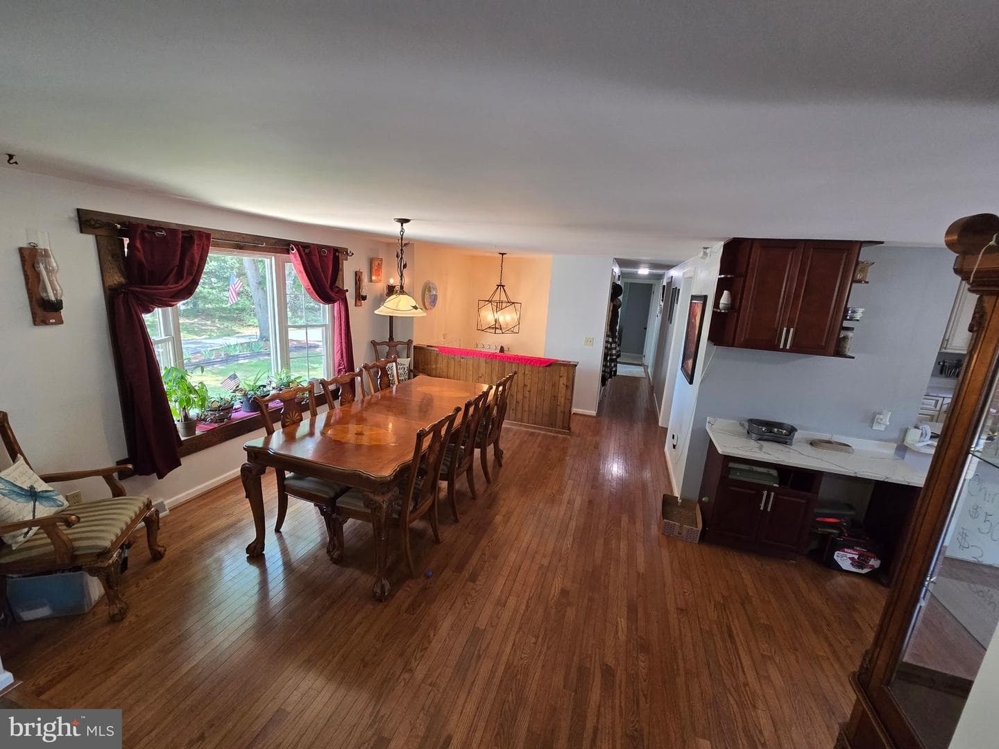 8908 Jennings Ln photo 16