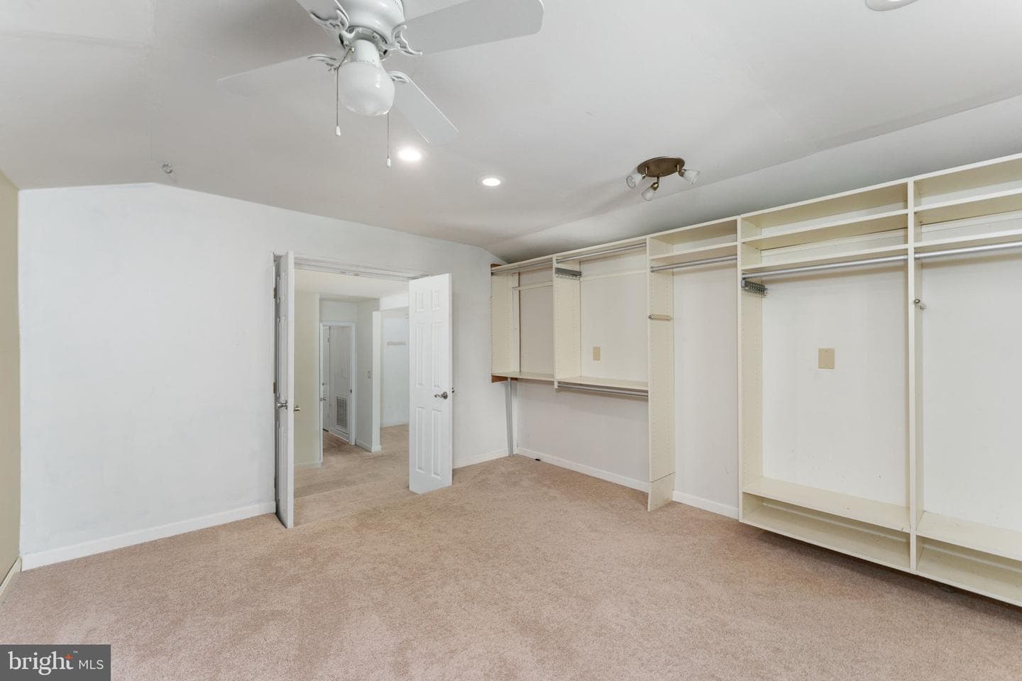 101 Patterson Avenue photo 46