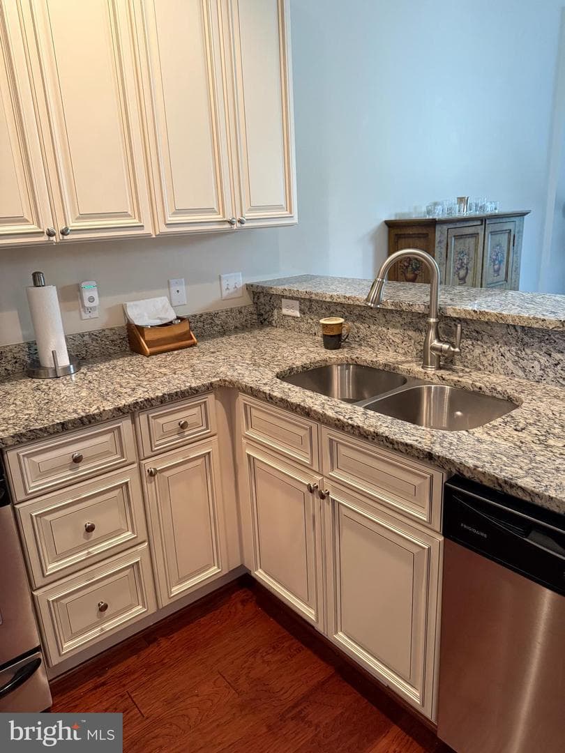 12708 River Crossing Way photo 4