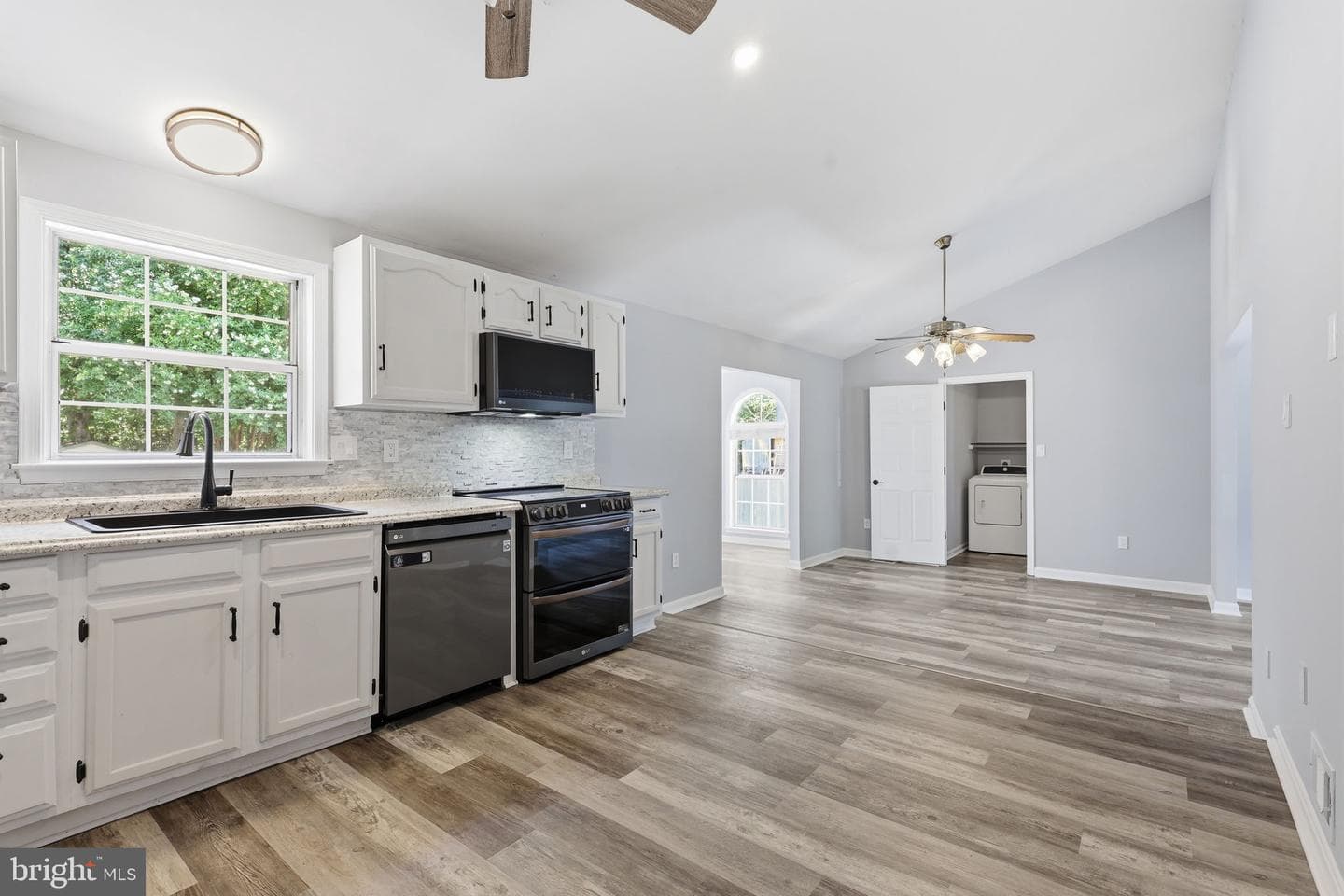 10422 Heather Greens Circle photo 15