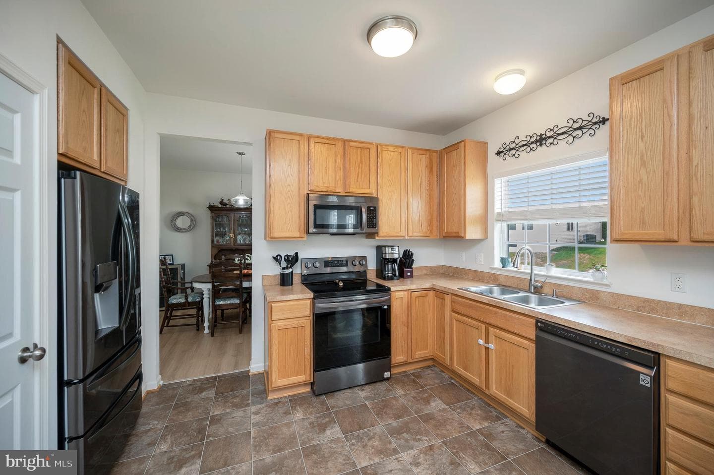 9202 Maple Valley Dr photo 10