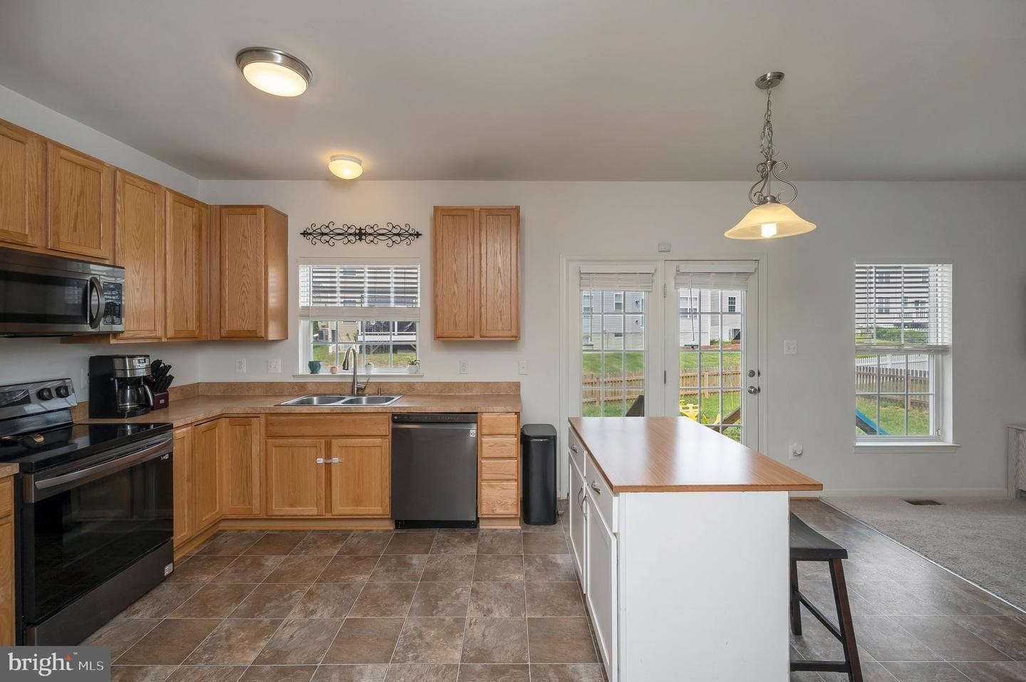 9202 Maple Valley Dr photo 17