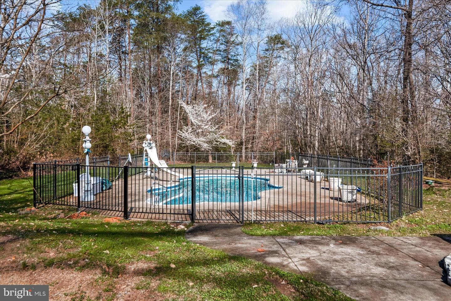 7621 River Road photo 65