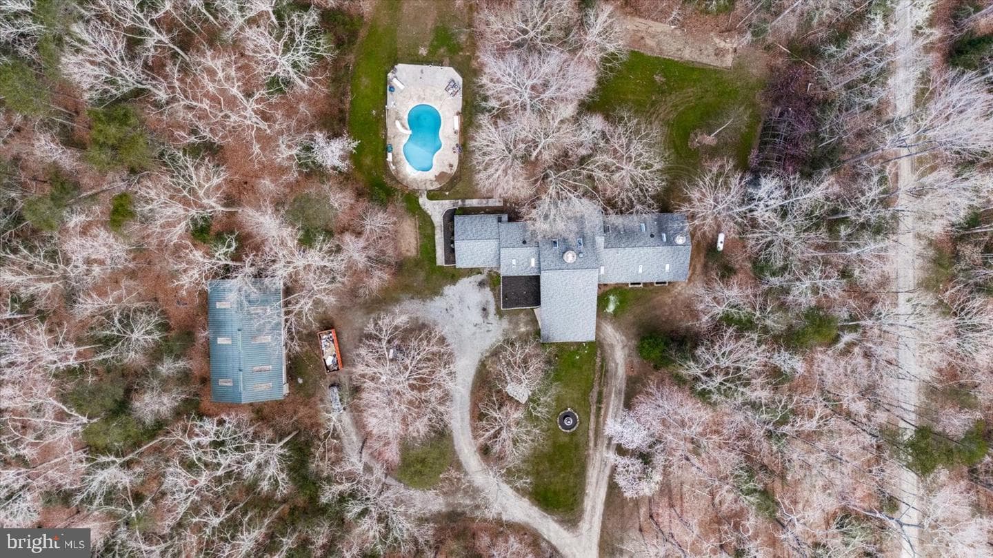 7621 River Road photo 71
