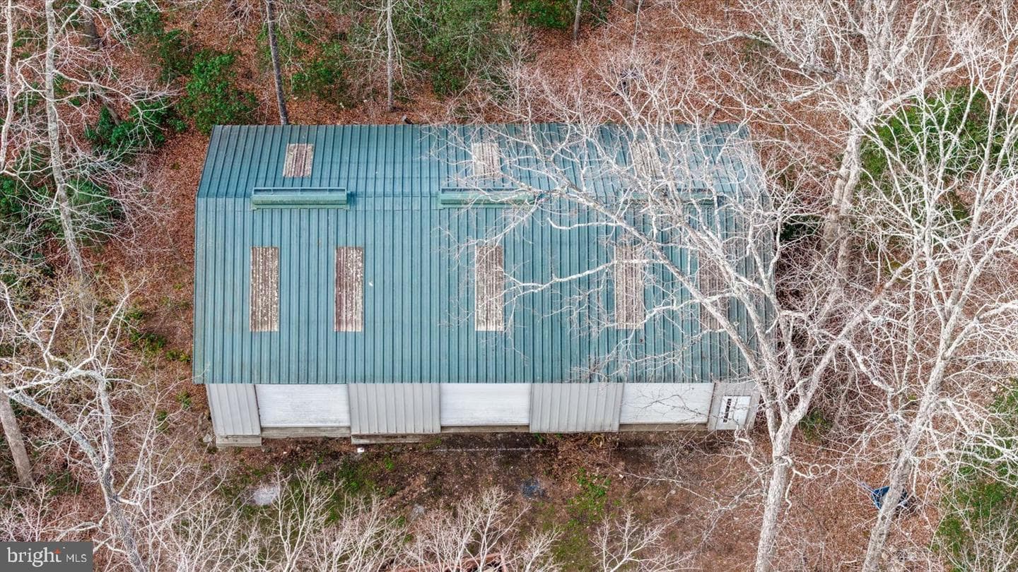 7621 River Road photo 73