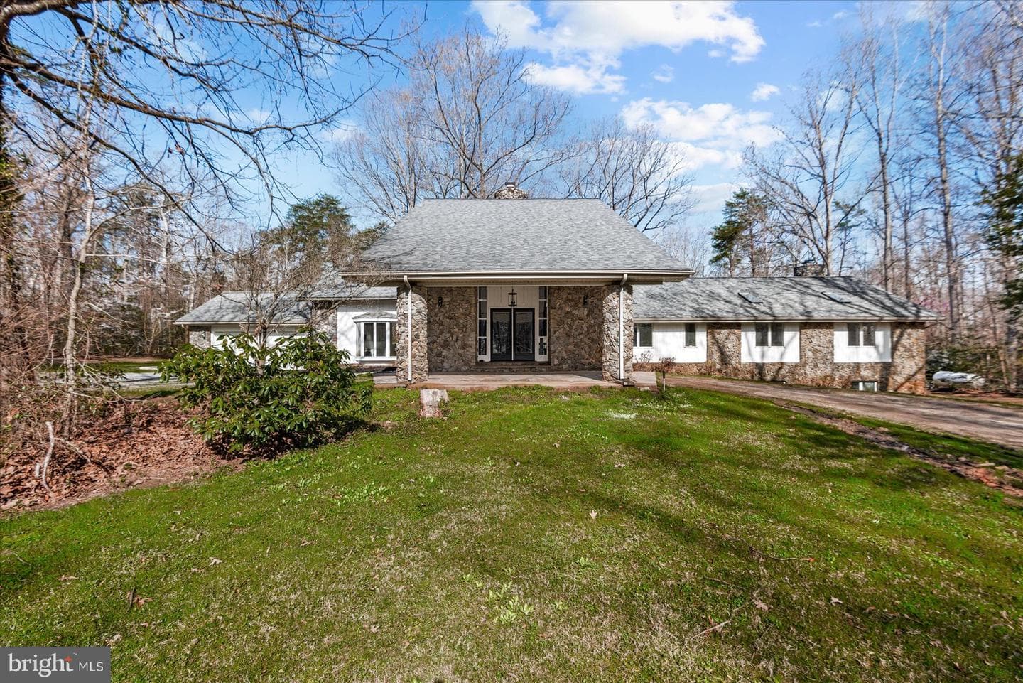 7621 River Road photo 9
