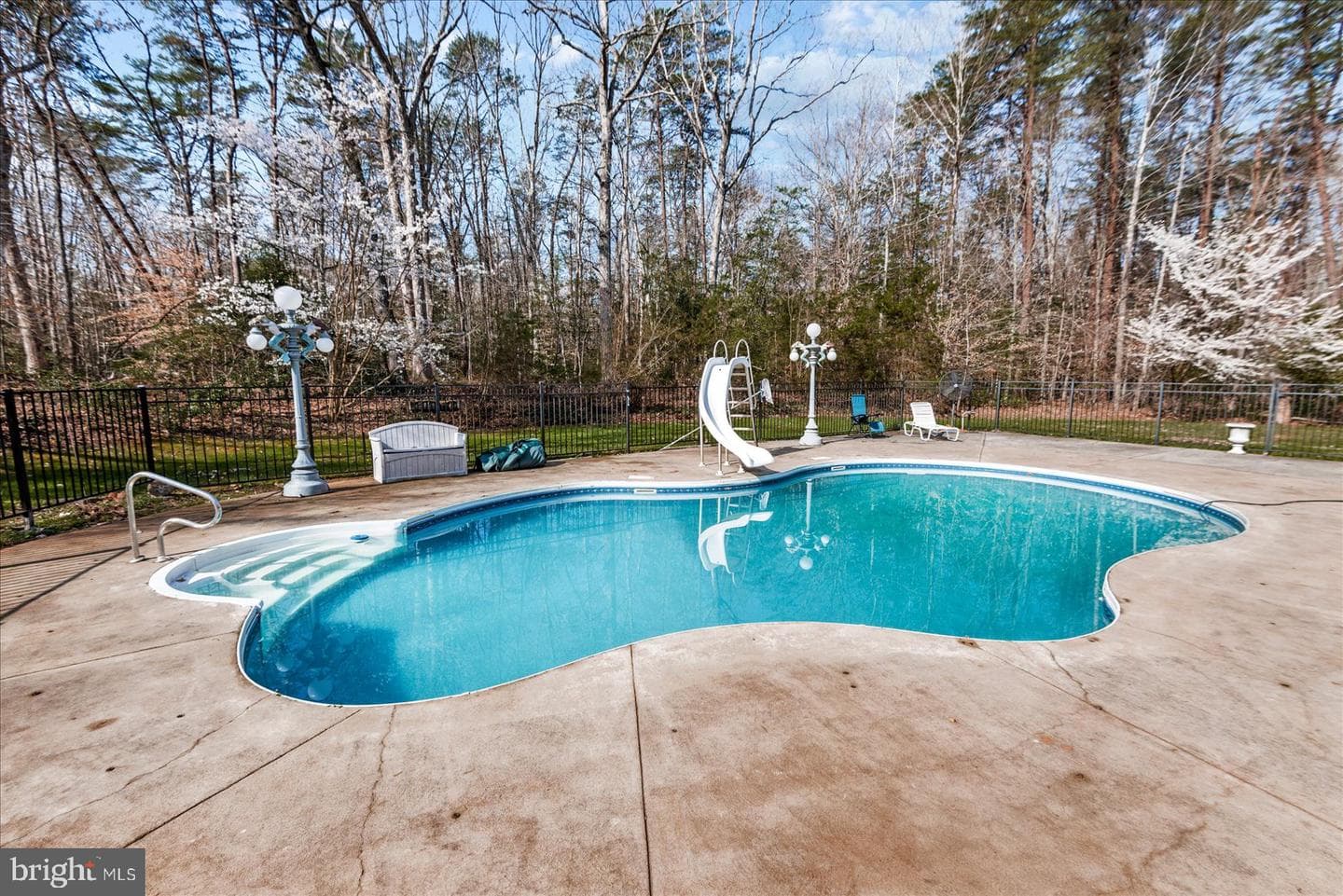 7621 River Road photo 91