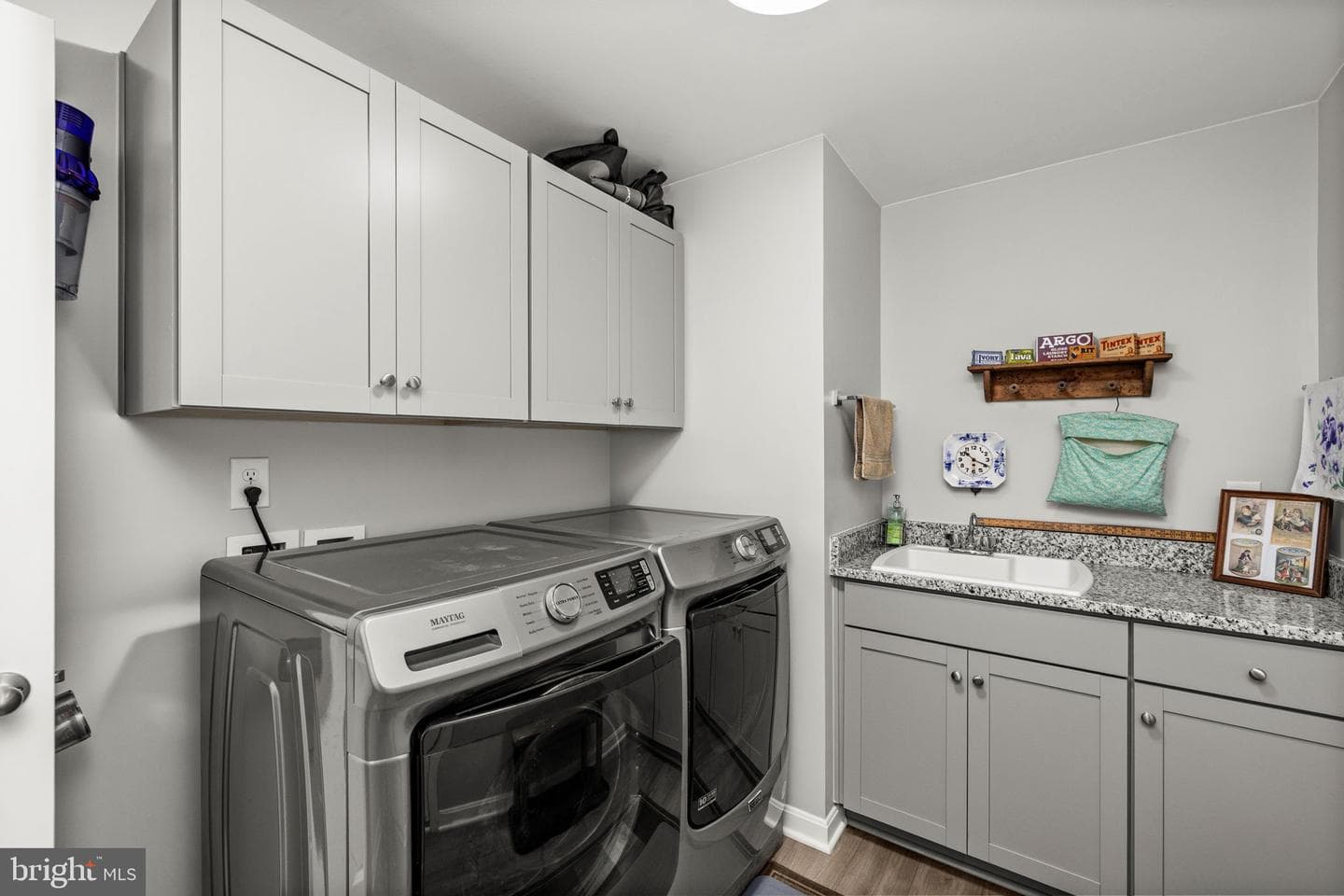 1821 Legacy Ln photo 35