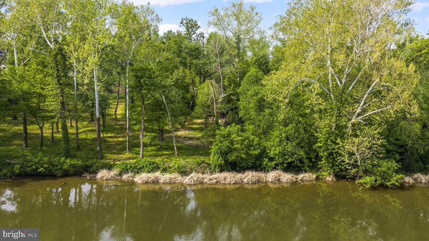 1821 Legacy Ln photo 66