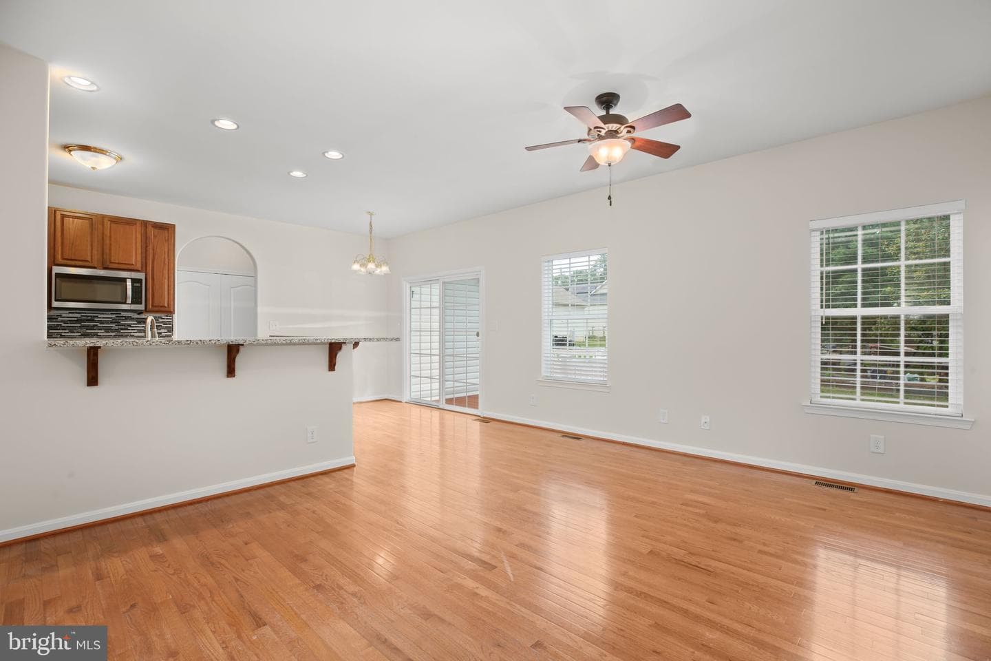 10509 Woodland Drive photo 5