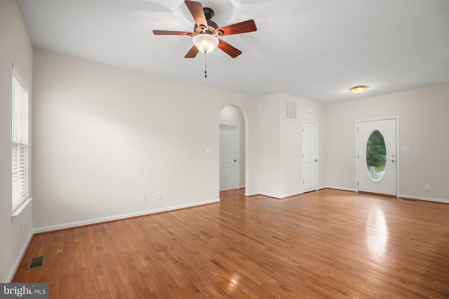 10509 Woodland Drive photo 7