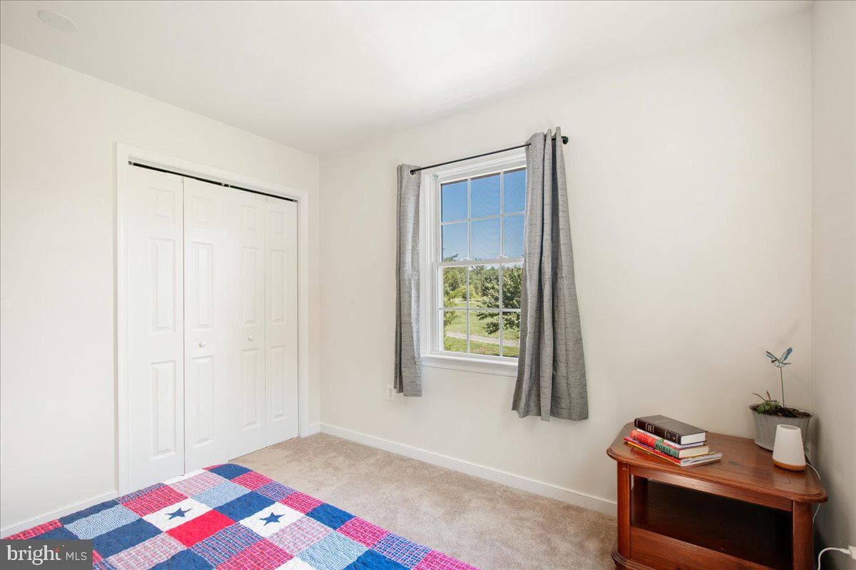 10132 Wallers Road photo 16