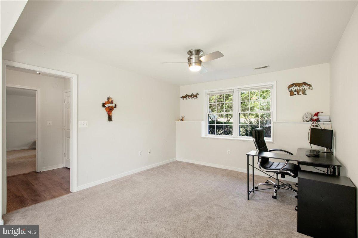 10132 Wallers Road photo 21