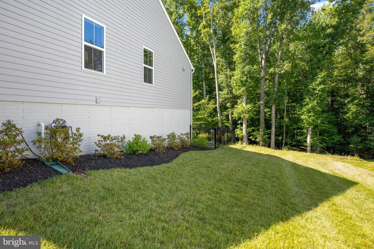 7412 Brentford Terrace photo 26