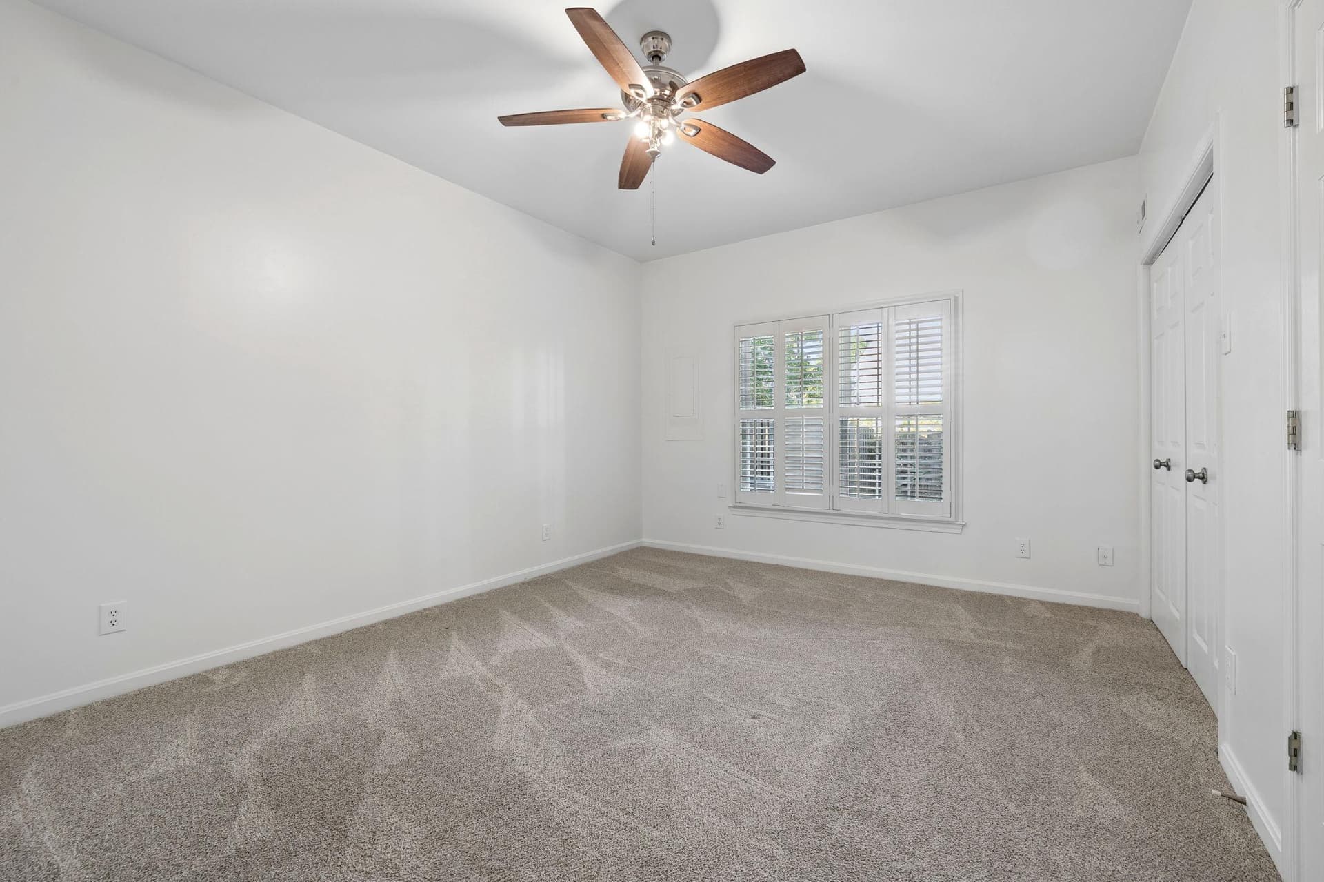 10004 Sandwedge Court photo 46