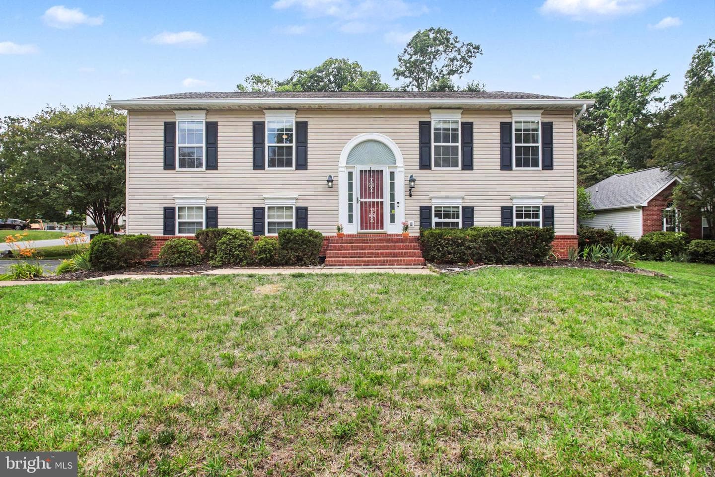 11700 Woodland View Drive