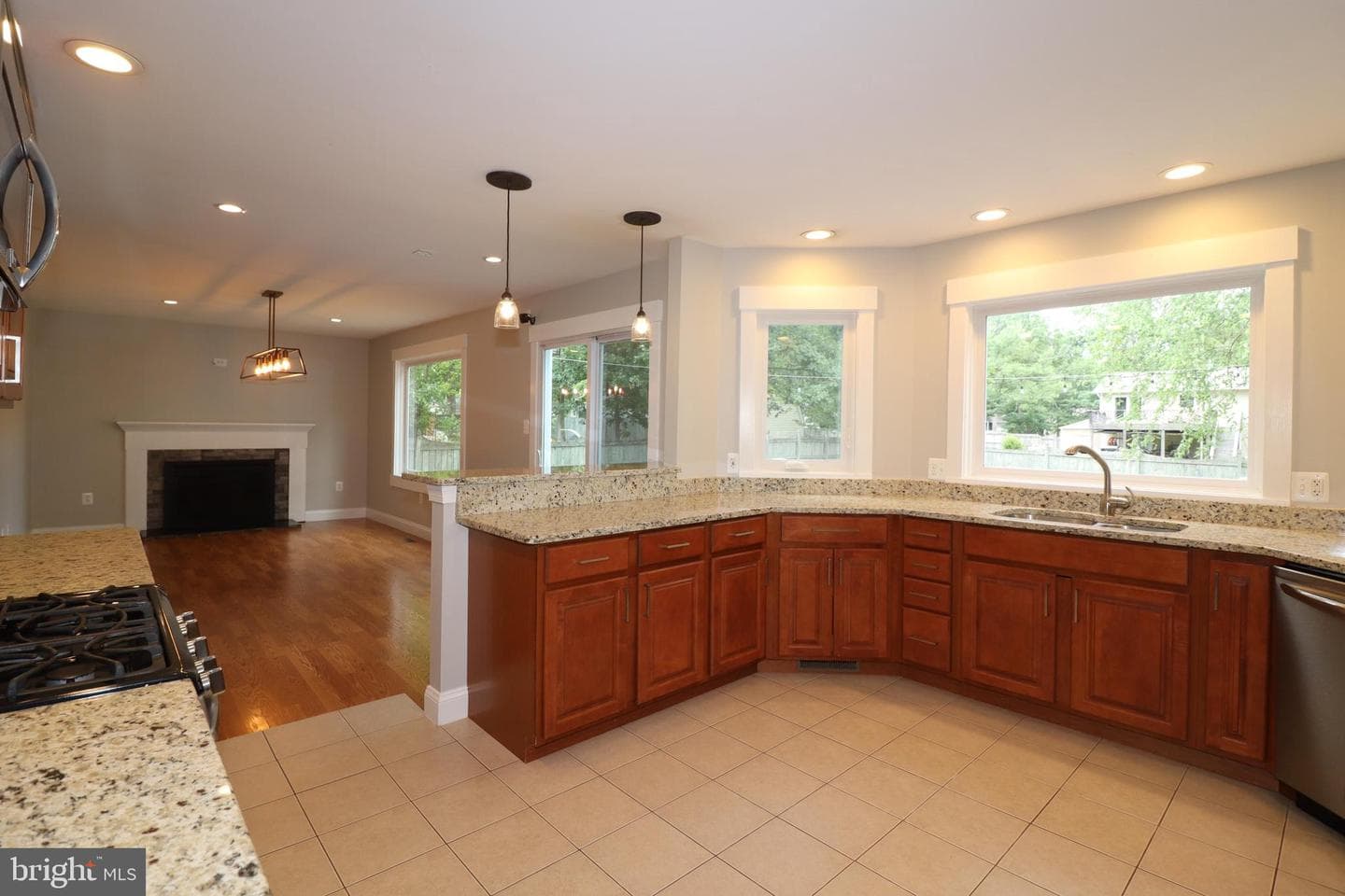 5820 Glen Eagles Drive photo 27