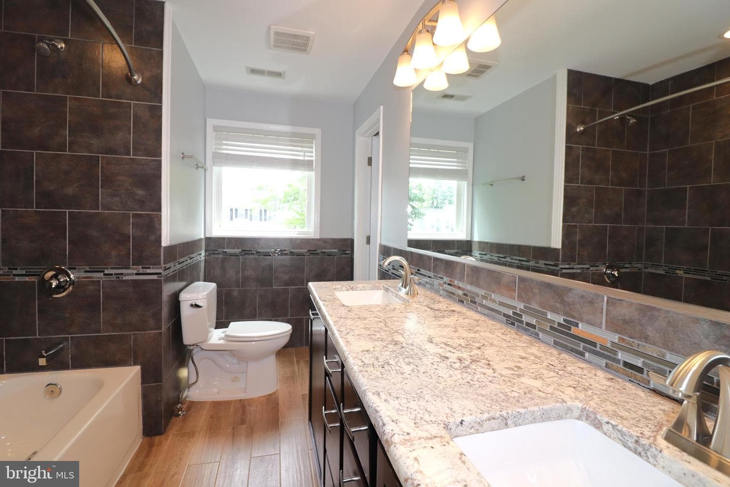 5820 Glen Eagles Drive photo 45
