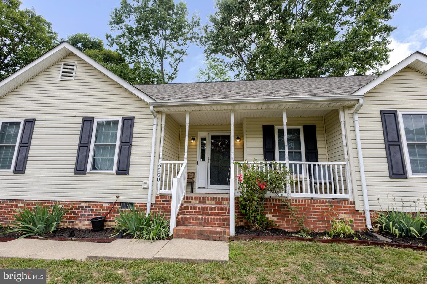 6300 Taverneer Lane photo 9