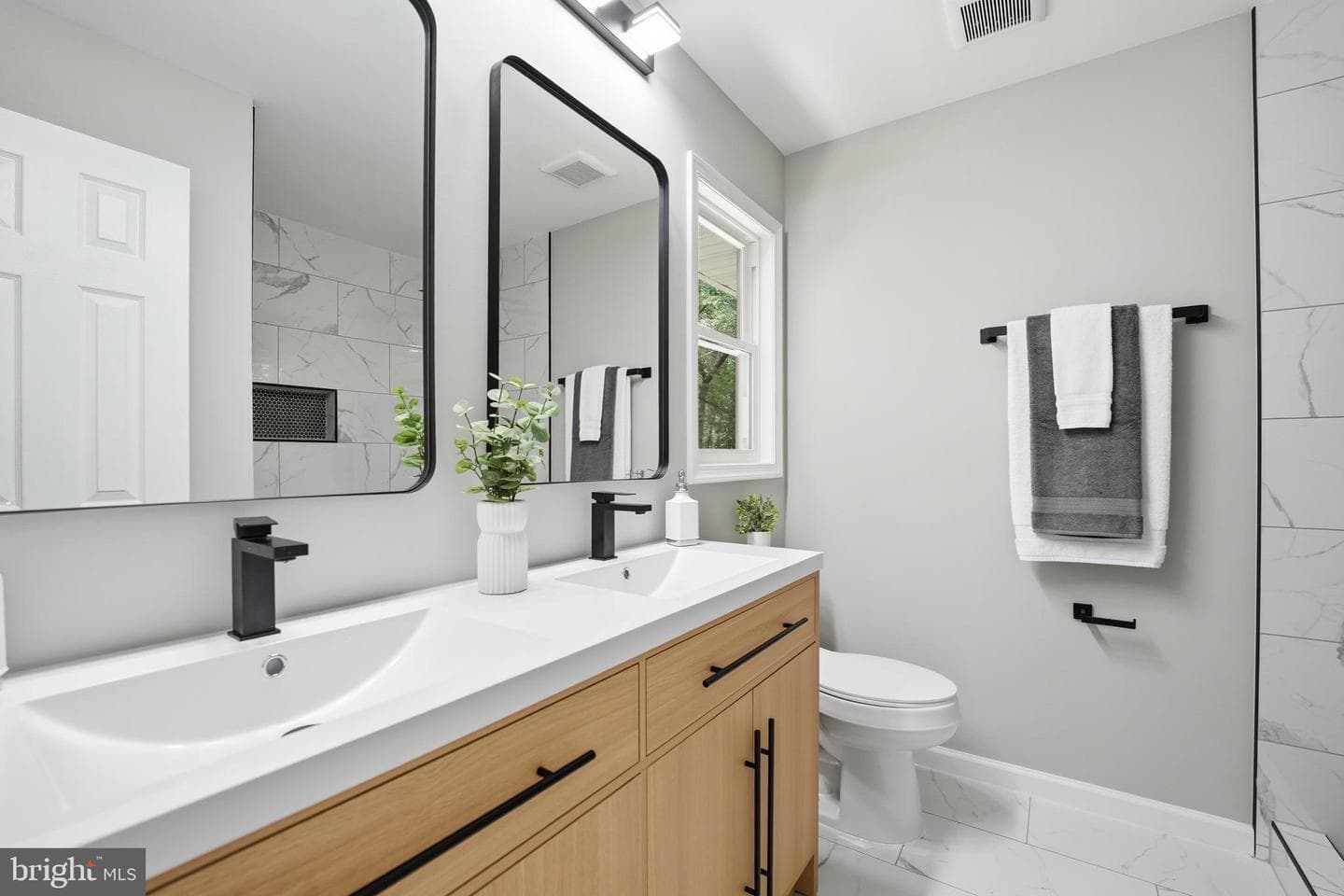7607 Nyland Road photo 33