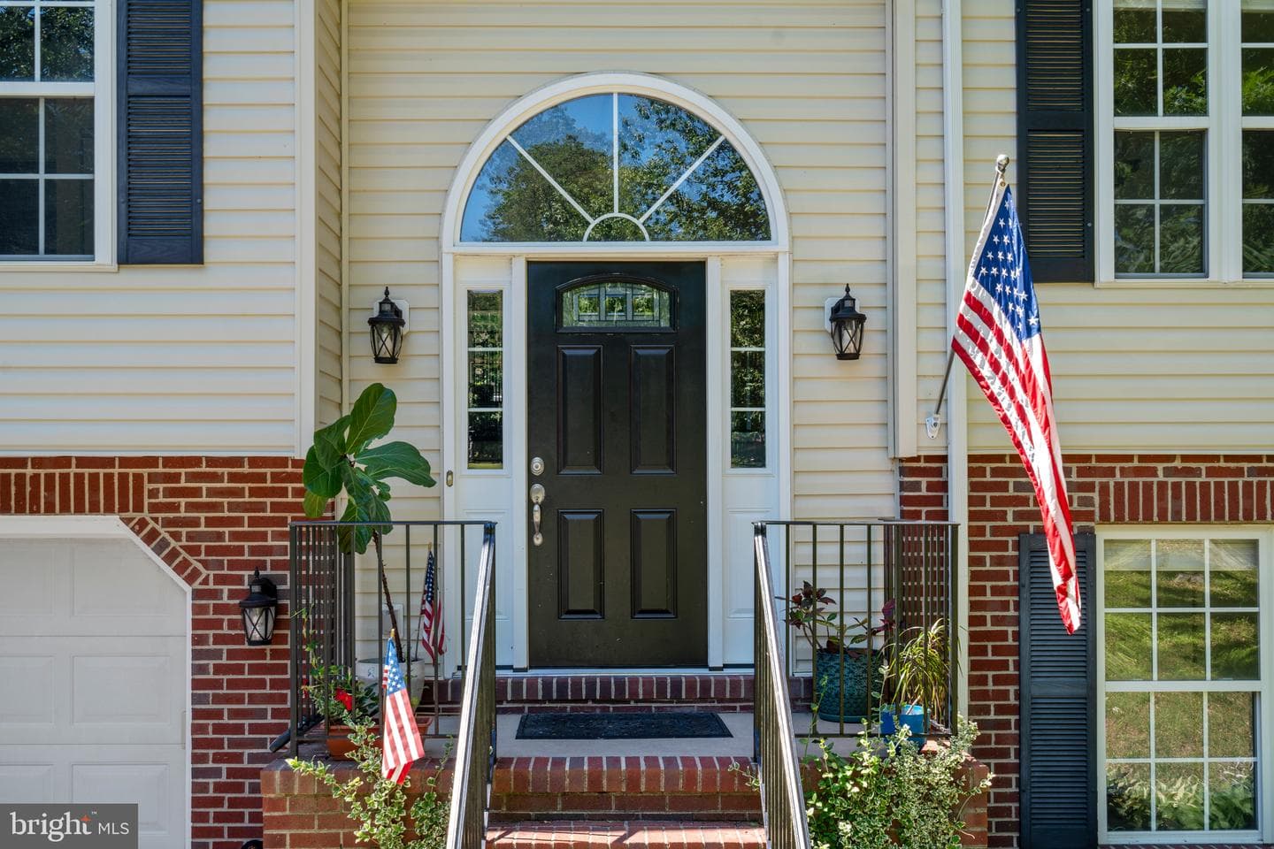12816 Garrison Lane photo 4