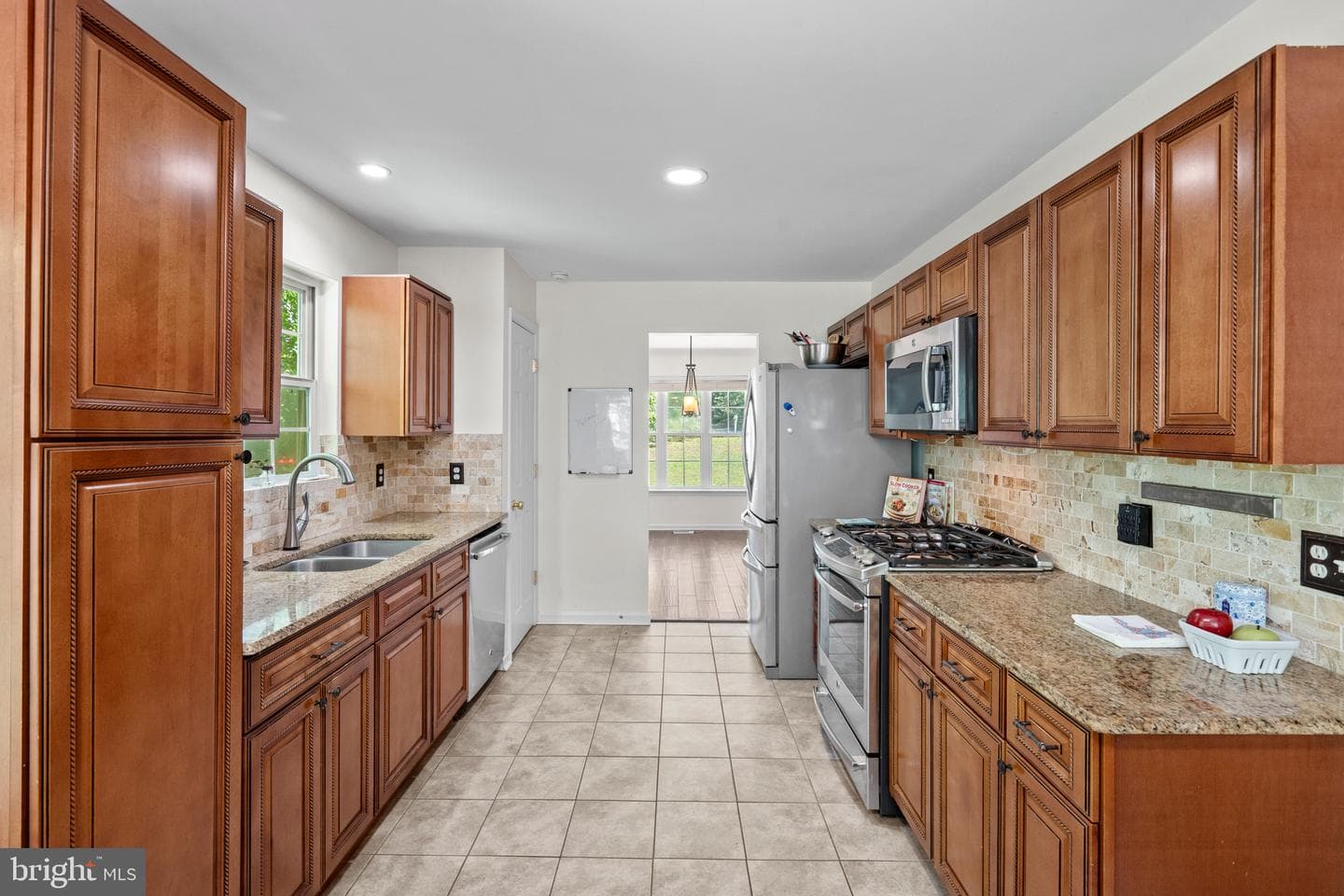 12816 Garrison Lane photo 6