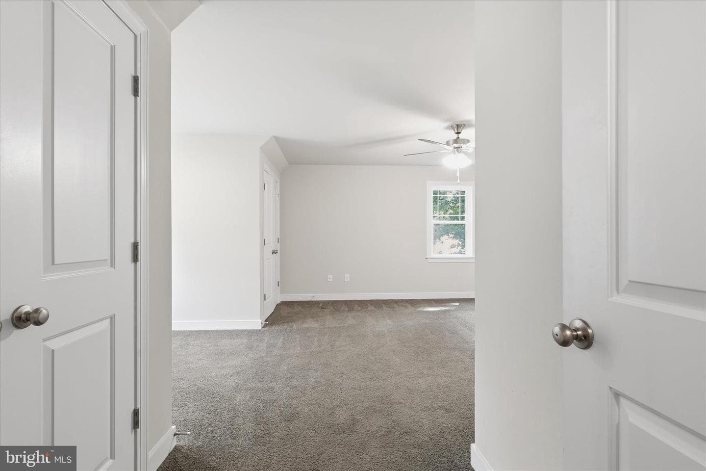 5222 Calvert Court photo 23