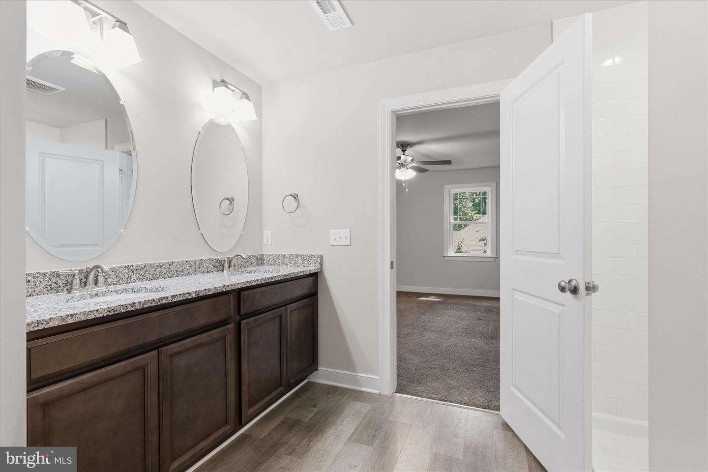 5222 Calvert Court photo 32