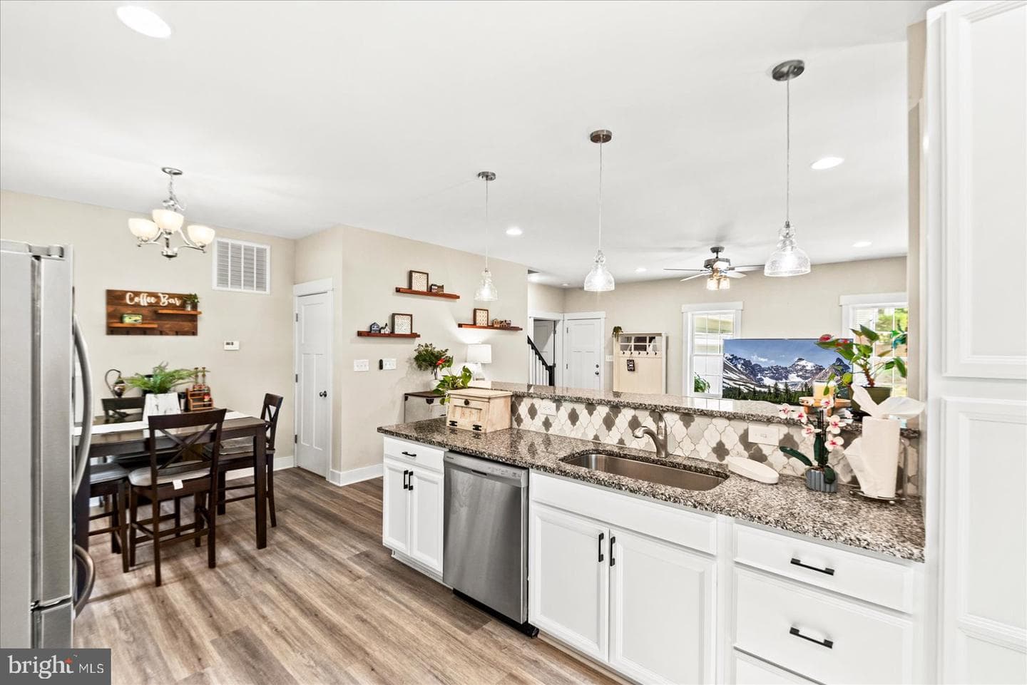 1504 Candlewood Street photo 15