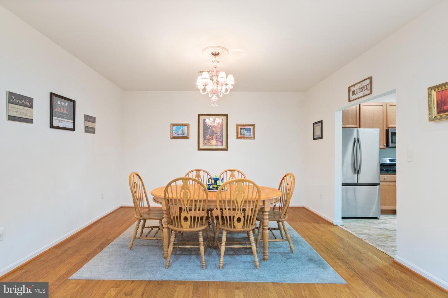 9515 Airdrie Lane photo 4
