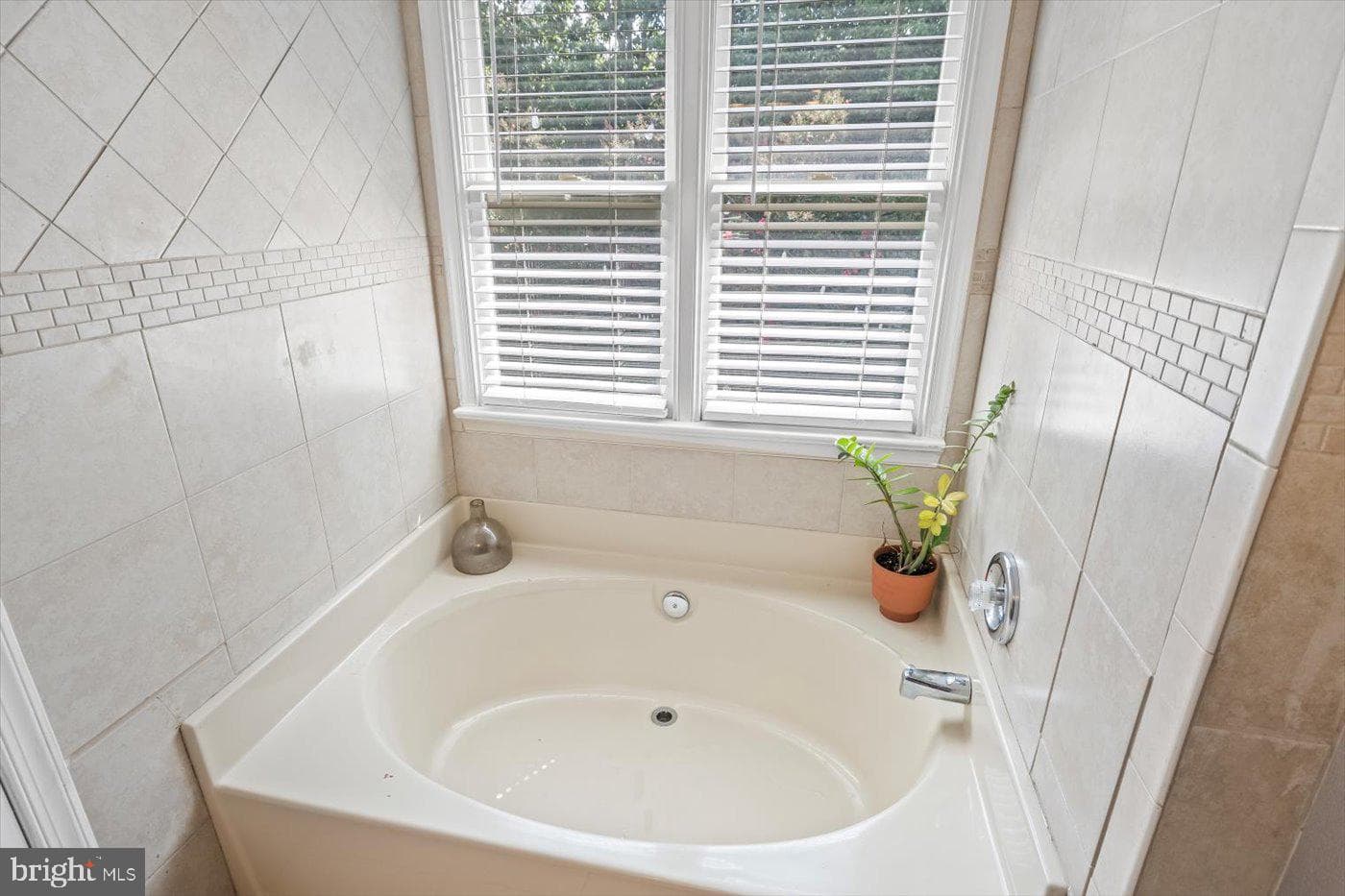 10009 Wellford Court photo 32