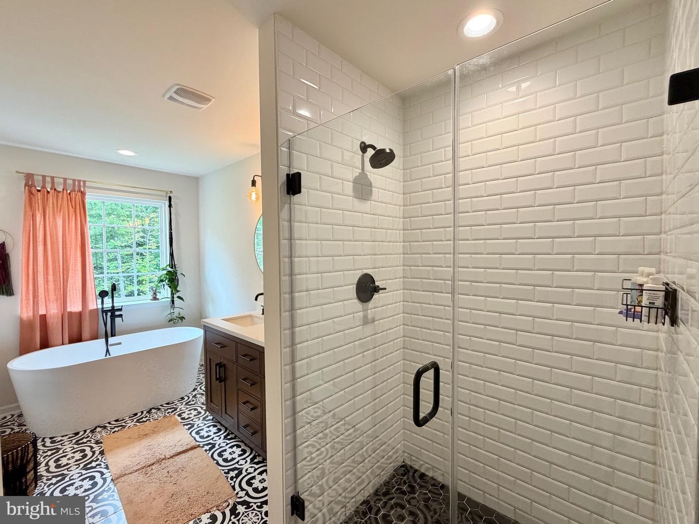 9807 Robert E Lee Drive photo 17
