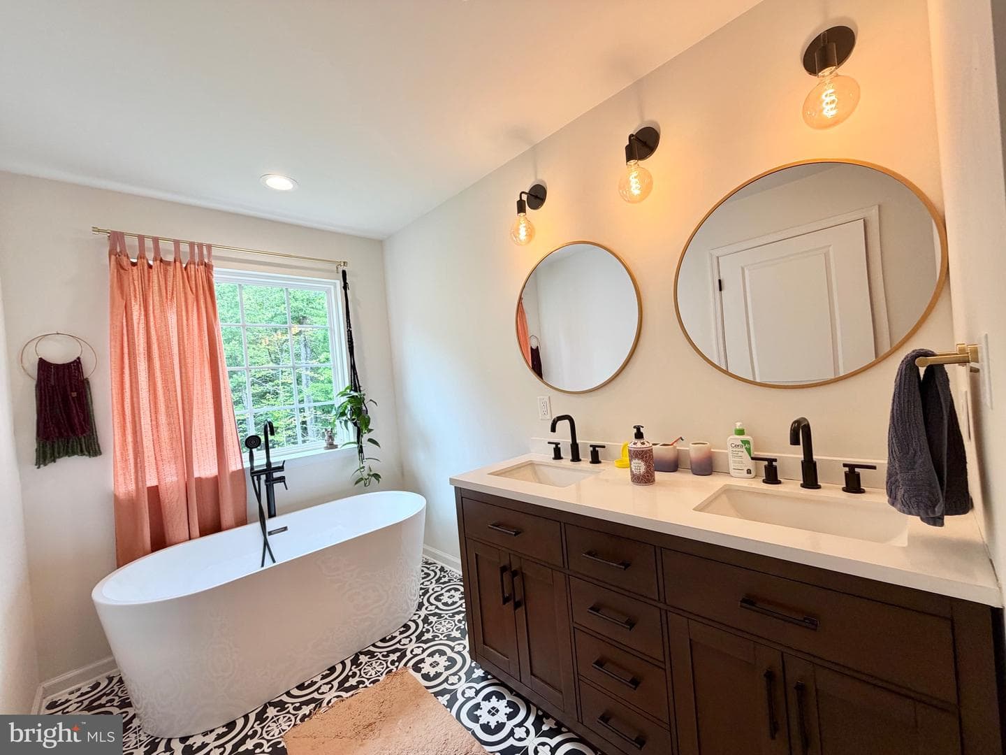 9807 Robert E Lee Drive photo 18