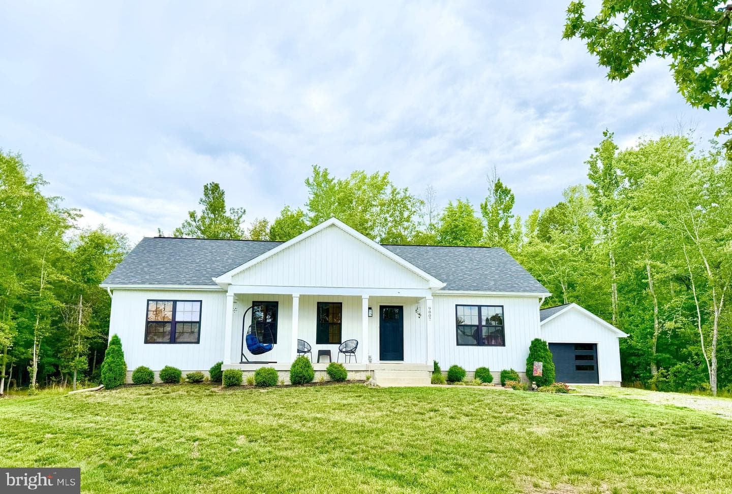 9807 Robert E Lee Drive photo 37