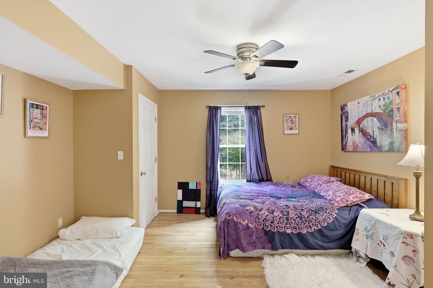 7422 Laura Lane photo 22