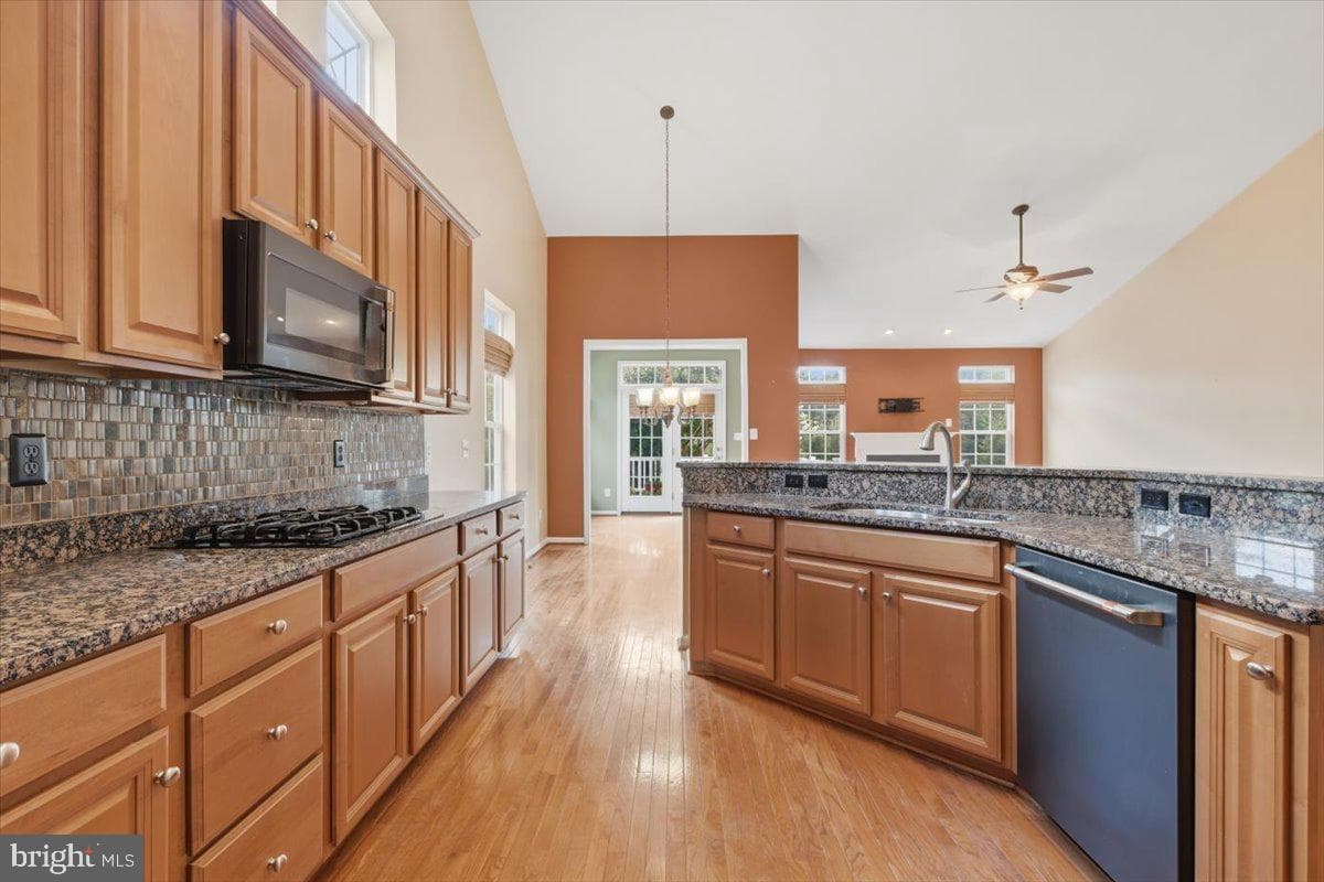 5108 Sewells Pointe Drive photo 17